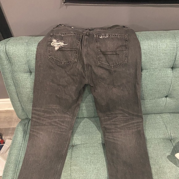 AE black mom jeans! - Picture 3 of 4